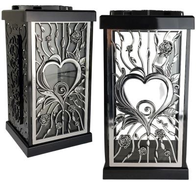 Znicz dekoracyjny z  motywem srebrnego serca 30 cm 